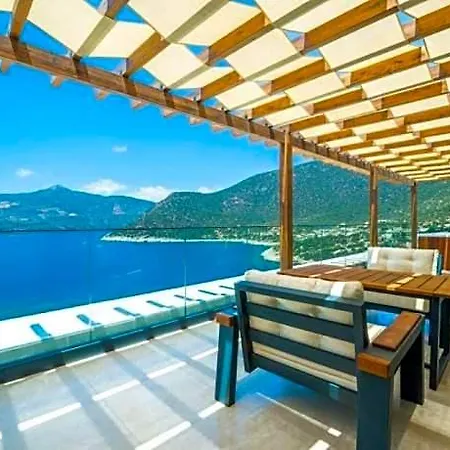 Lures Hotel
