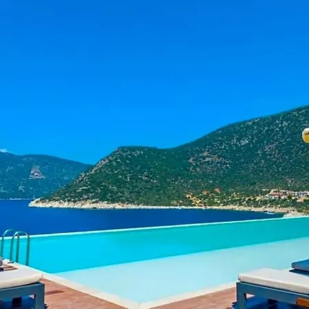 Lures Hotel