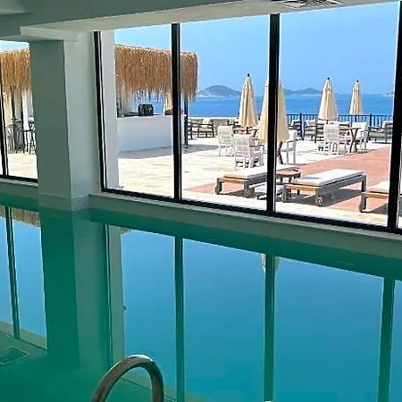 Lures Hotel